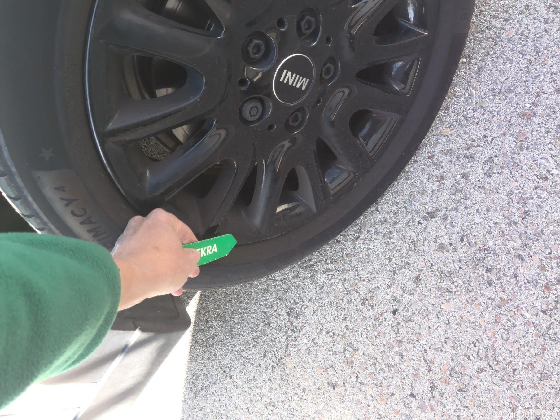  Mini  Cooper MINI MINI / 2014 / 5P / berlina con portón ONE 5 PUERTAS (CX) #28