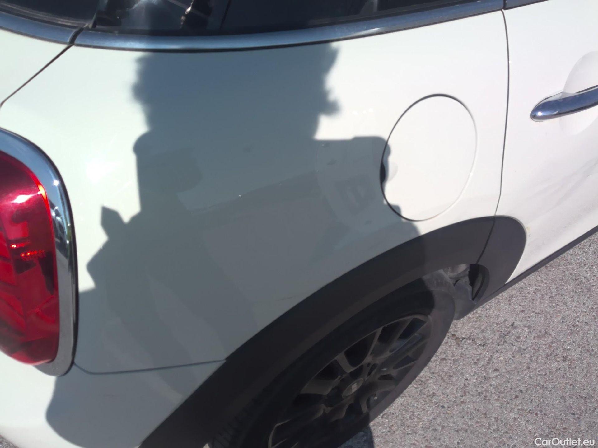  Mini  Cooper MINI MINI / 2014 / 5P / berlina con portón ONE 5 PUERTAS (CX) #24