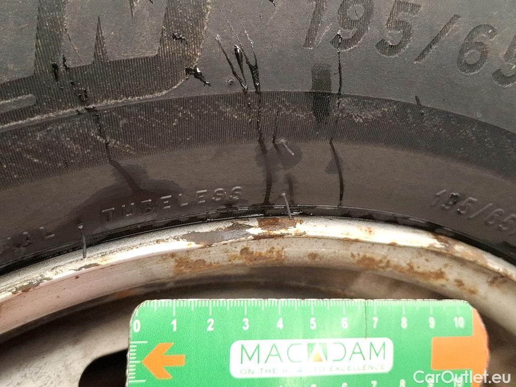  Citroen  Berlingo  Fourgon Club M 650 1.5 BlueHDi 75CV BVM5 E6dT #24