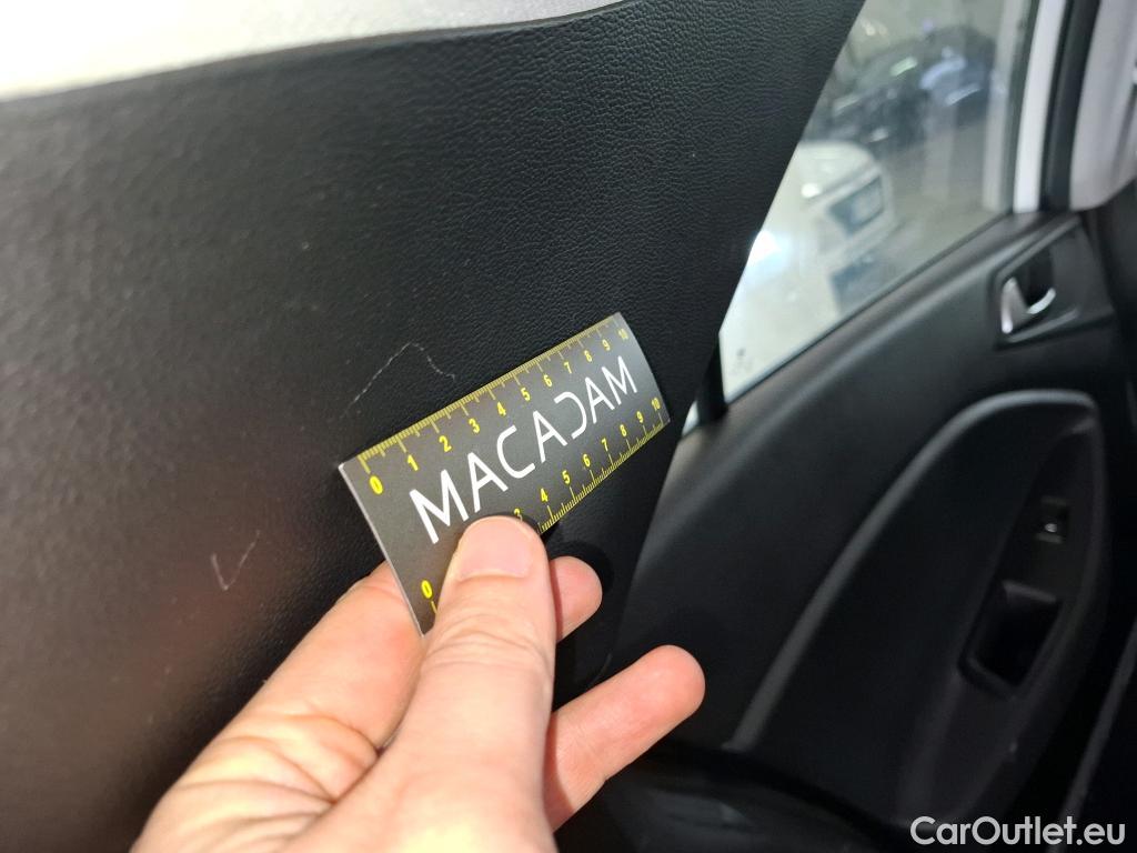  Hyundai  i20  Intuitive 1.2 85CV BVM5 E6 #16