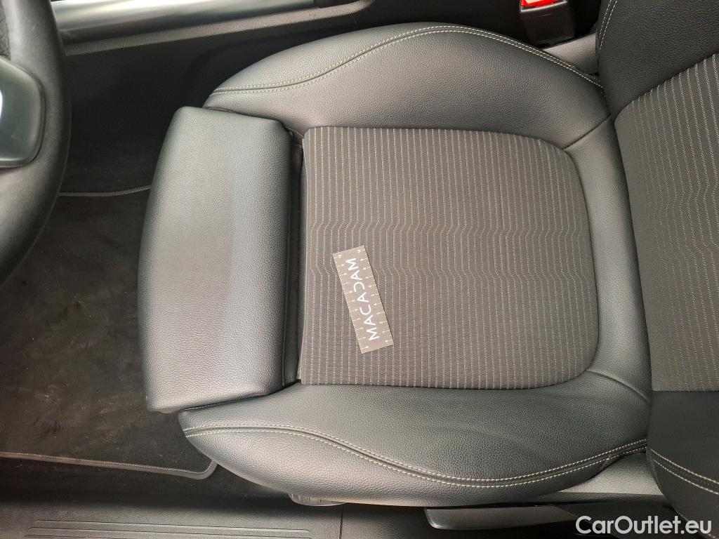  Mercedes  GLA MERCEDES-BENZ  / 2020 / 5P / SUV 1.3  250 e BUSINESS LINE DCT #52