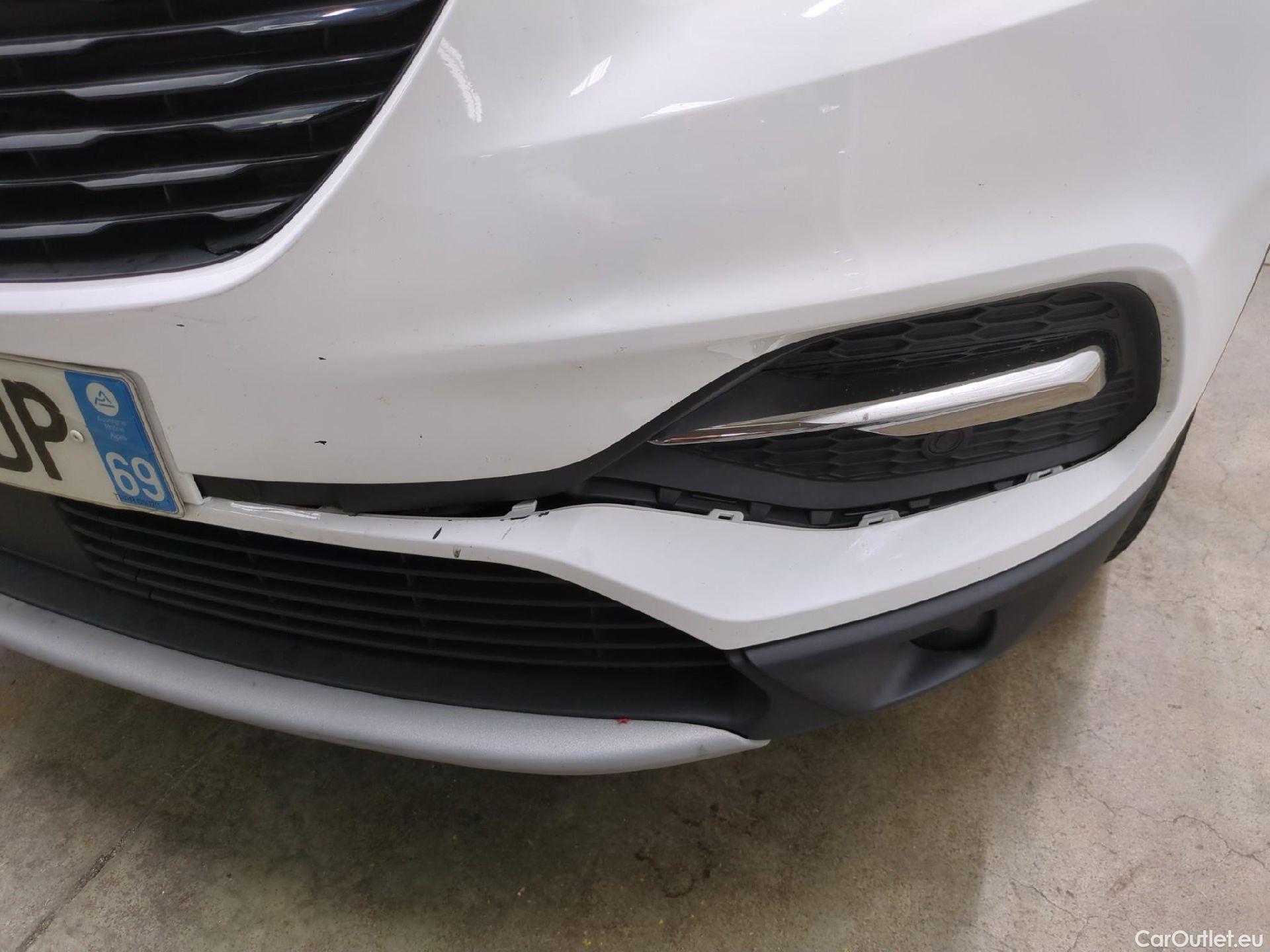  Opel   Grandland X Grandland X Elegance Business 1.2 Turbo 130CV BVA8 E6d #40