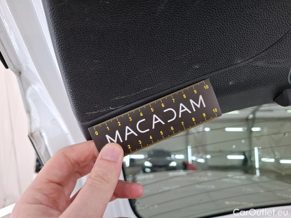  Hyundai  i20  Intuitive 1.2 85CV BVM5 E6 #29