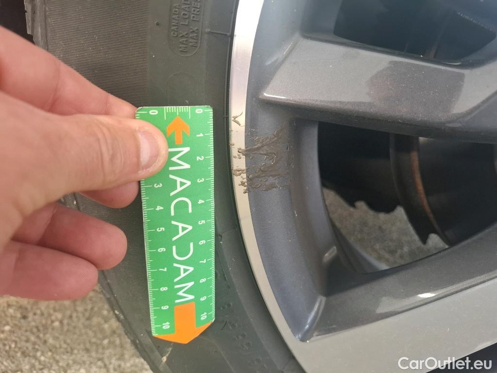  Peugeot  3008  II Allure 1.5 HDi 130CV BVA8 E6d #23