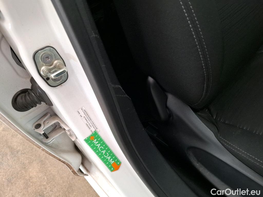  Peugeot  208  Affaire Premium Pack 1.5 HDi 100CV BVM5 E6dT #17