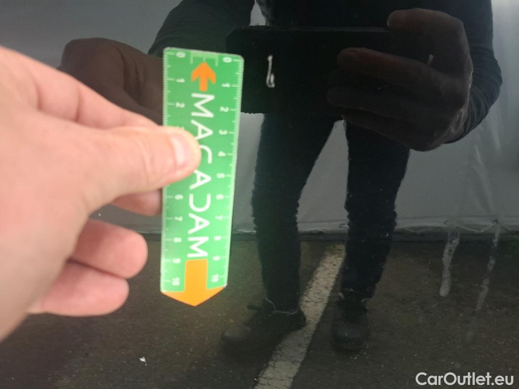  Peugeot  3008  II Allure 1.5 HDi 130CV BVA8 E6d #39