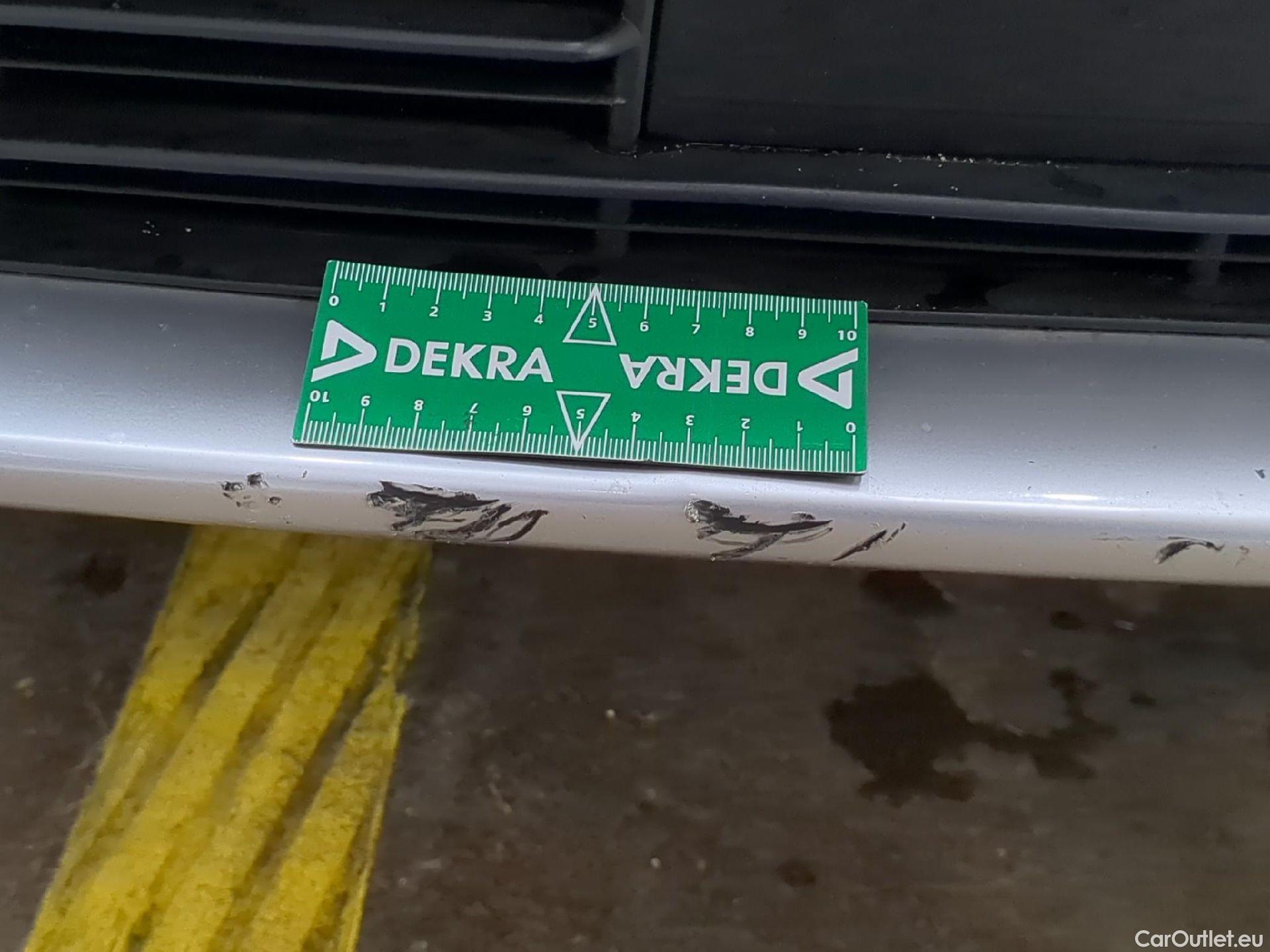  DS  DS7 DS DS 7 Crossback / 2017 / 5P / SUV E-TENSE 225 PERFORMANCE Line + #28