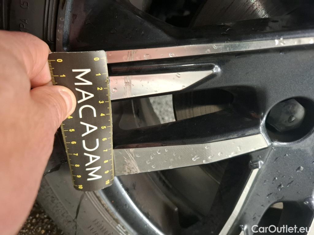  Peugeot  208  Allure Pack 1.2 PureTech 100CV BVA8 E6d #30