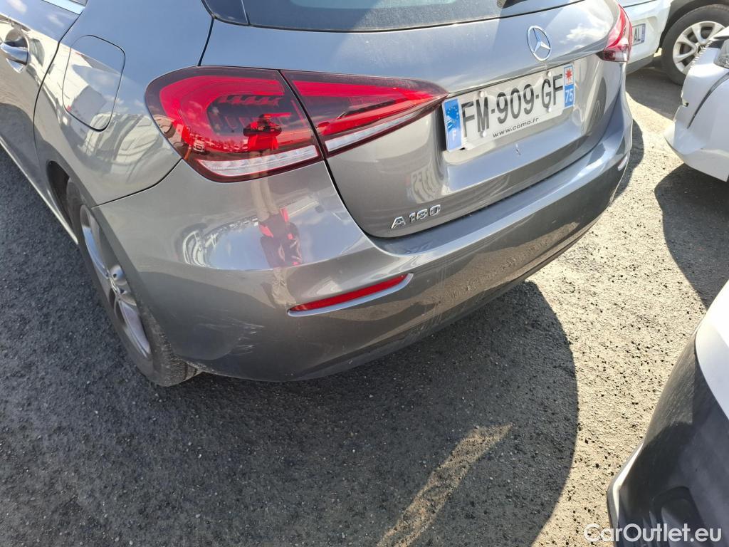  Mercedes  A-Klasse MERCEDES-BENZ Classe A Compact / 2018 / 5P / Berline A 180 Style Line #24