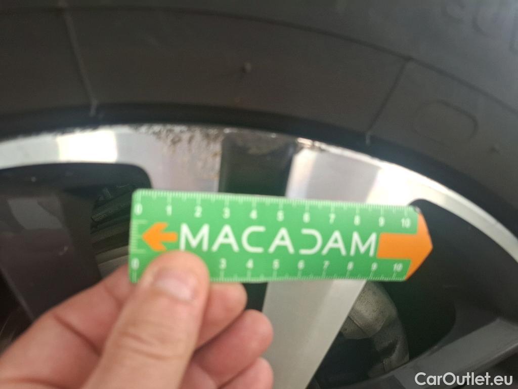  Peugeot  3008  II Allure 1.5 HDi 130CV BVA8 E6d #25