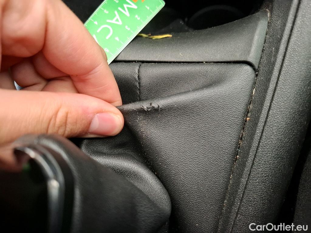  Peugeot  208  Affaire Premium Pack 1.5 HDi 100CV BVM5 E6dT #25