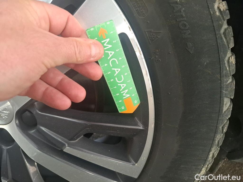  Peugeot  3008  II Allure 1.5 HDi 130CV BVA8 E6d #8