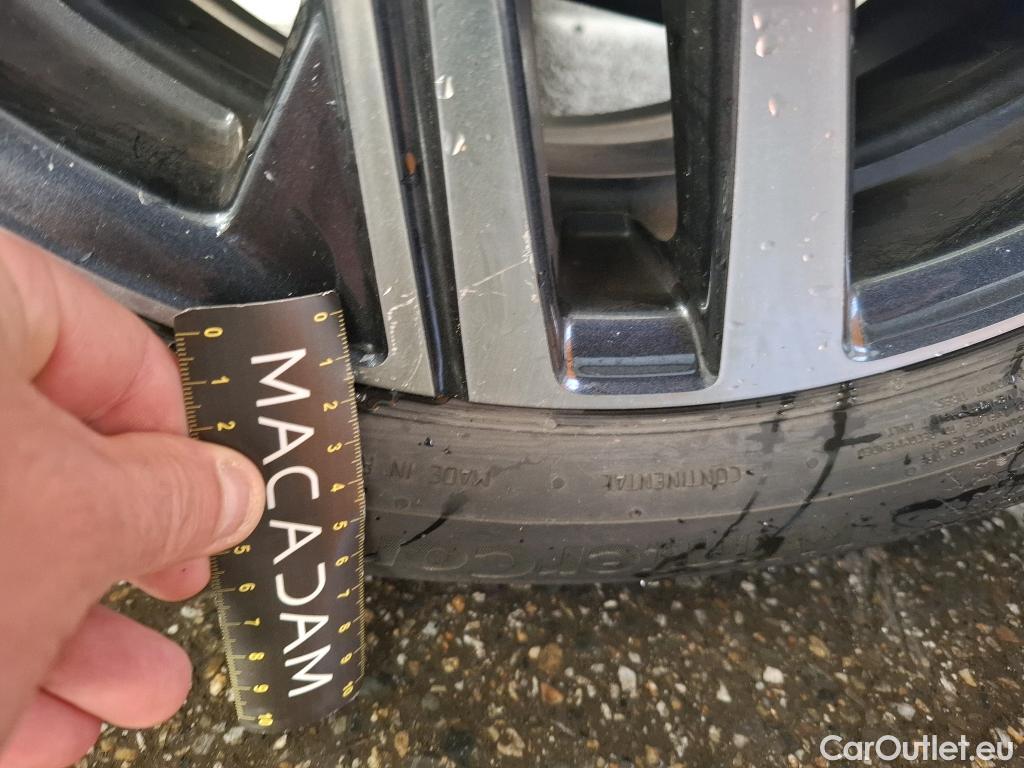  Peugeot  208  Allure Pack 1.2 PureTech 100CV BVA8 E6d #38