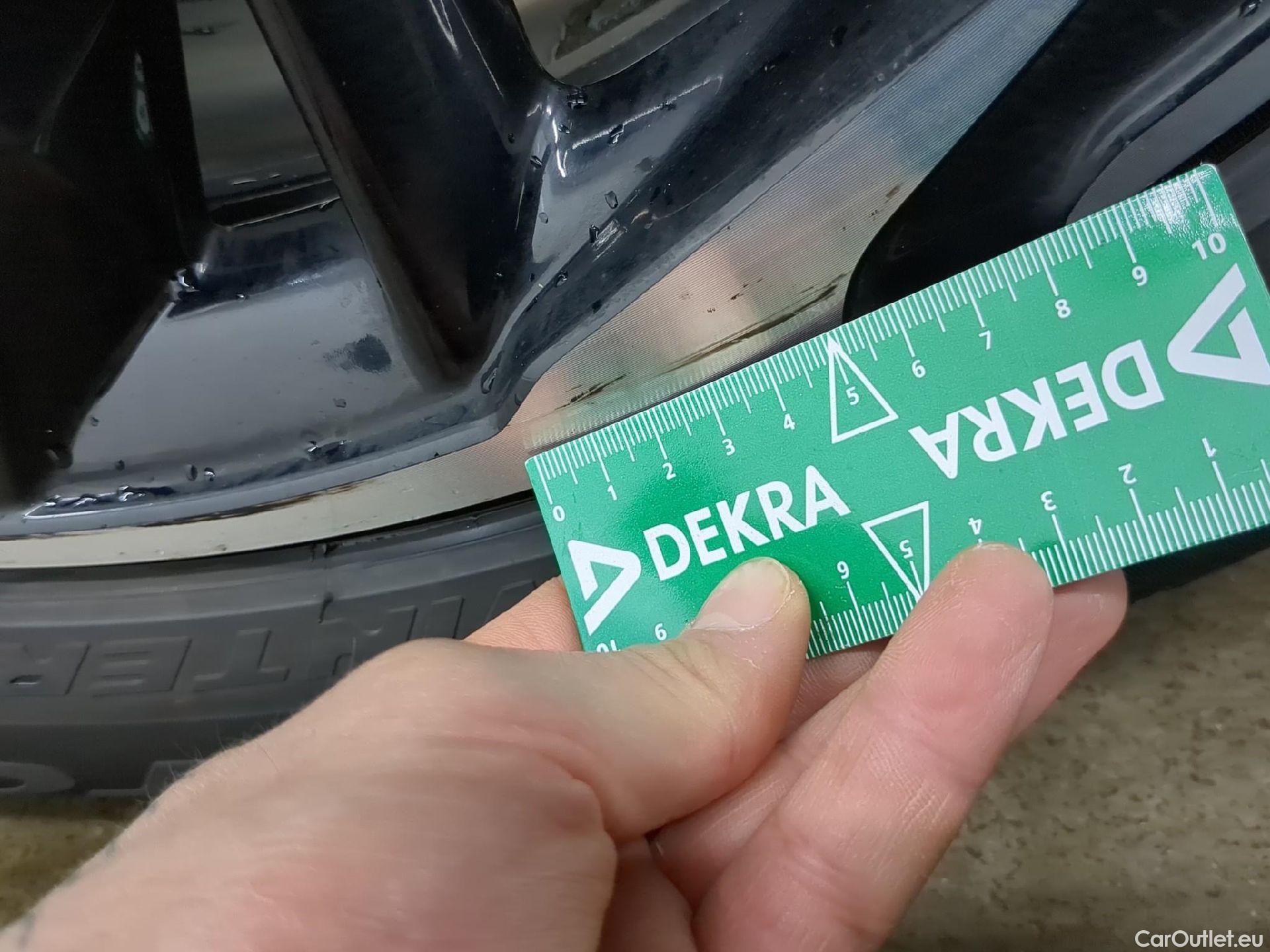  DS  DS7 DS DS 7 Crossback / 2017 / 5P / SUV E-TENSE 225 PERFORMANCE Line + #13