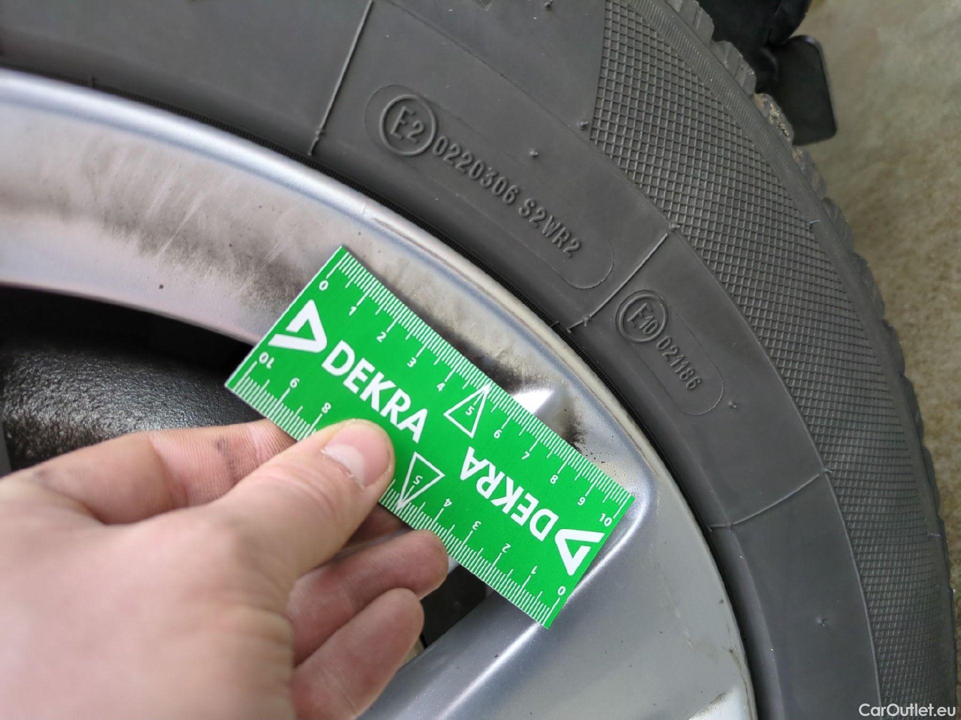  Opel   Grandland X Grandland X Elegance Business 1.2 Turbo 130CV BVA8 E6d #10