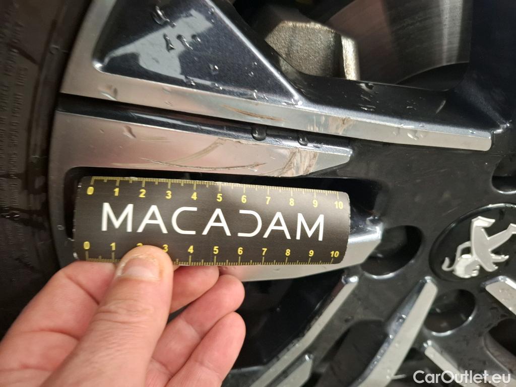  Peugeot  208  Allure Pack 1.2 PureTech 100CV BVA8 E6d #15