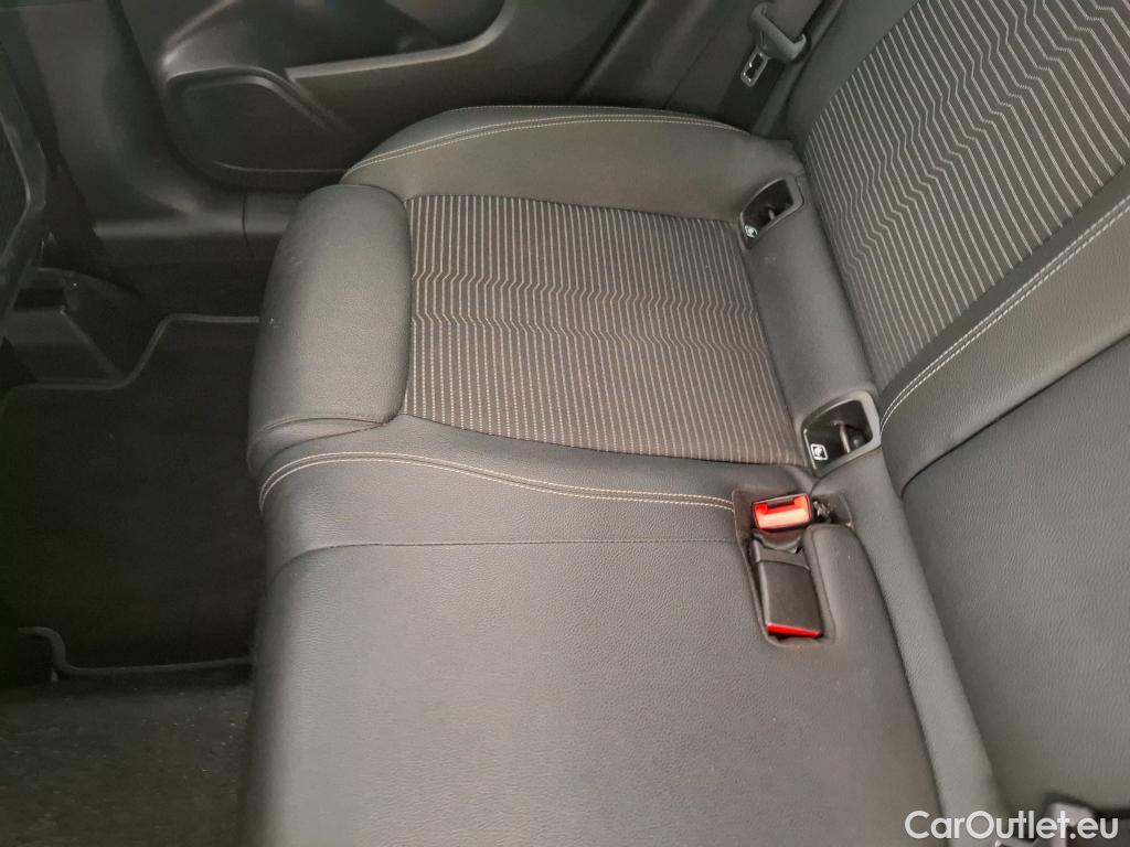  Mercedes  GLA MERCEDES-BENZ  / 2020 / 5P / SUV 1.3  250 e BUSINESS LINE DCT #50