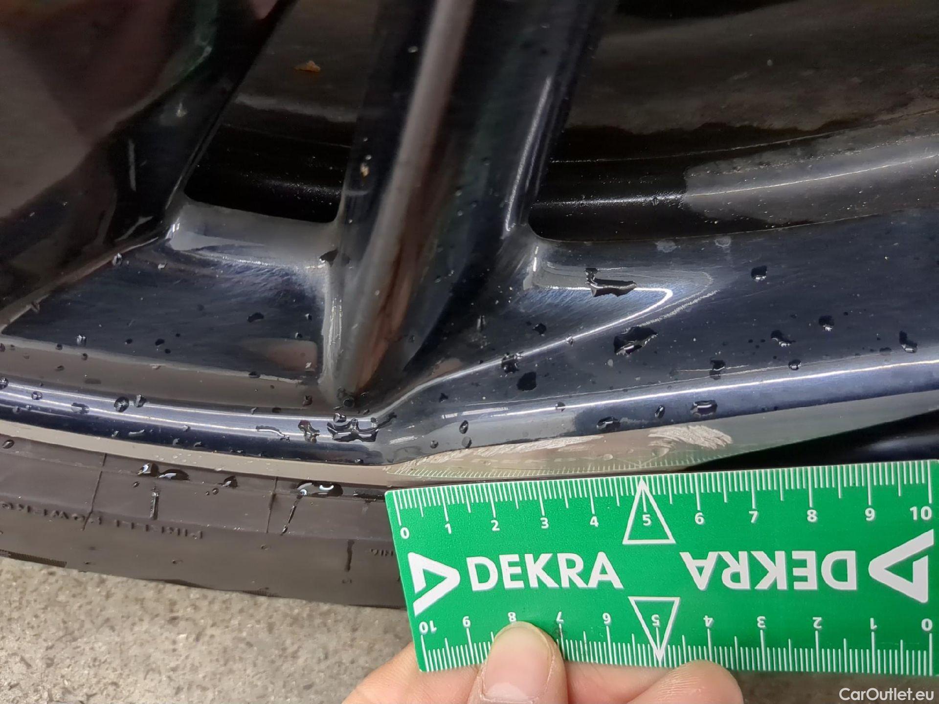  DS  DS7 DS DS 7 Crossback / 2017 / 5P / SUV E-TENSE 225 PERFORMANCE Line + #5