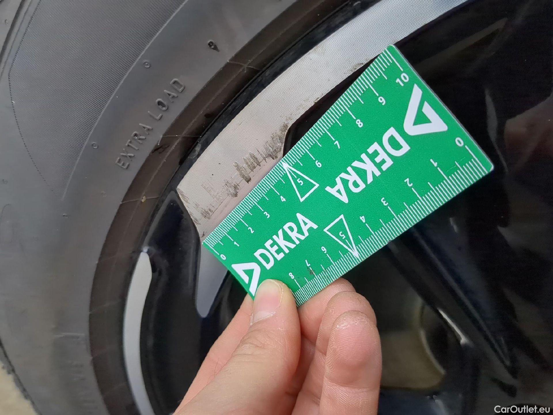  DS  DS7 DS DS 7 Crossback / 2017 / 5P / SUV E-TENSE 225 PERFORMANCE Line + #20