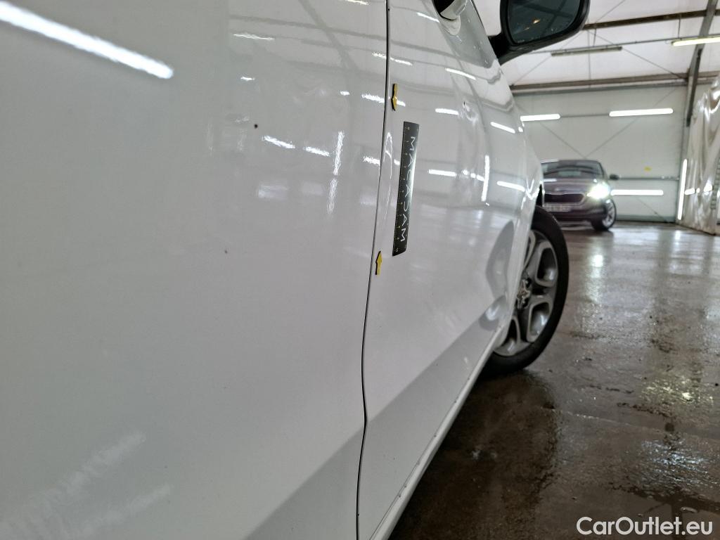  Hyundai  i20  Intuitive 1.2 85CV BVM5 E6 #2