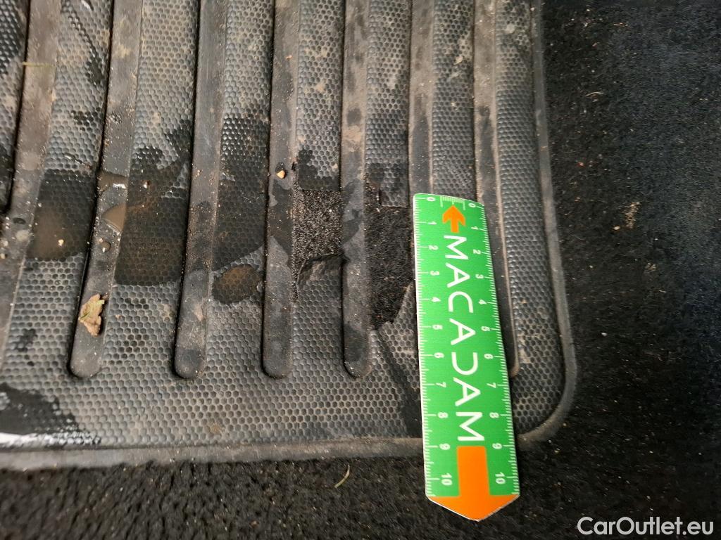  Peugeot  208  Affaire Premium Pack 1.5 HDi 100CV BVM5 E6dT #11