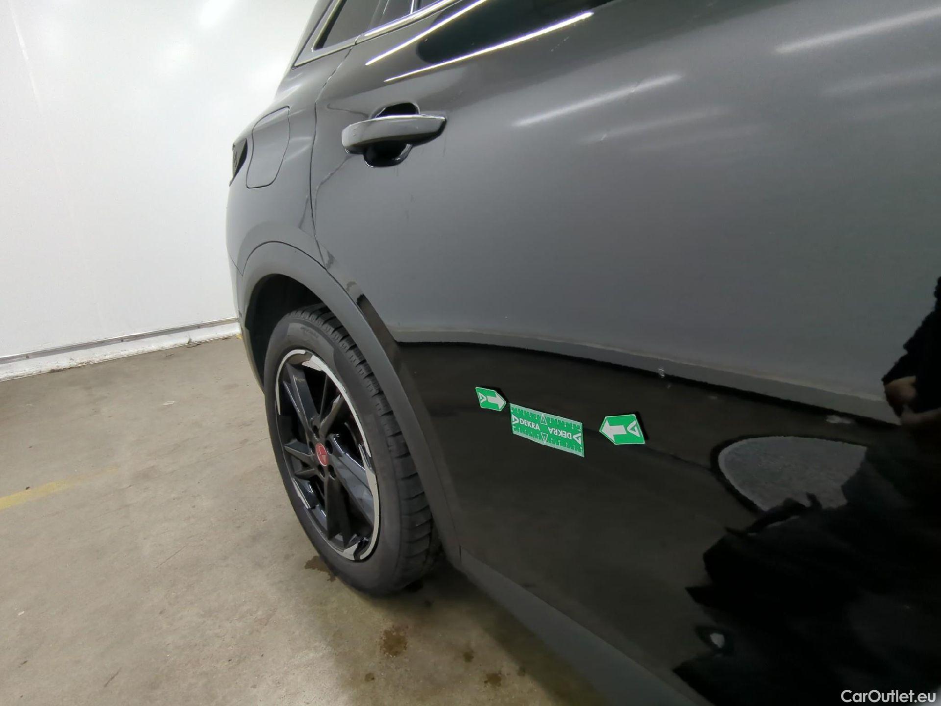  DS  DS7 DS DS 7 Crossback / 2017 / 5P / SUV E-TENSE 225 PERFORMANCE Line + #22