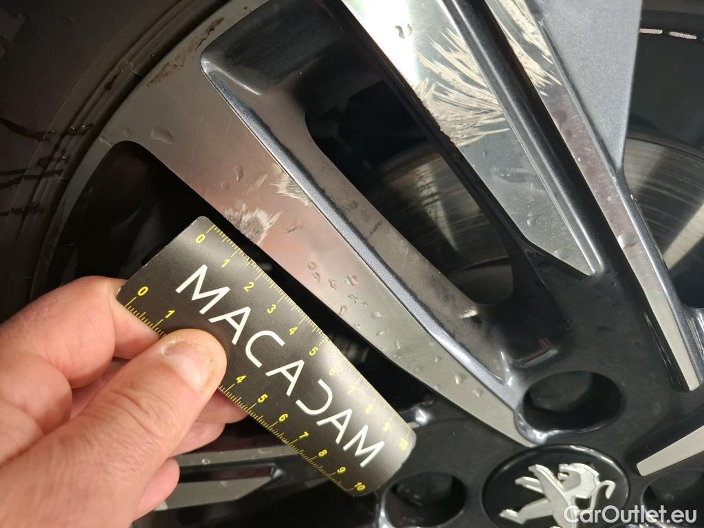  Peugeot  208  Allure Pack 1.2 PureTech 100CV BVA8 E6d #29