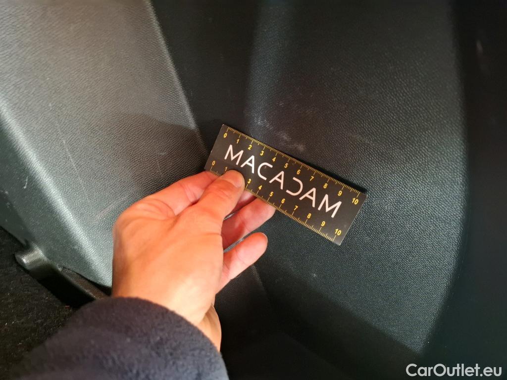  Peugeot  2008  Allure Business 1.5 HDi 130CV BVA8 E6d #37