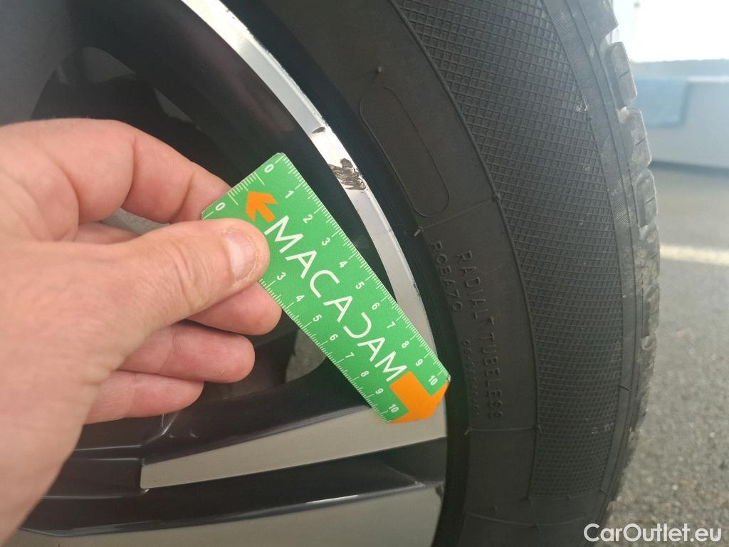  Peugeot  3008  II Allure 1.5 HDi 130CV BVA8 E6d #26