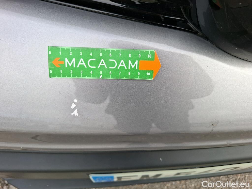  Toyota  Proace TOYOTA  4p Combi 1.5 D LONG 120 D-4D DYNAMIC #26