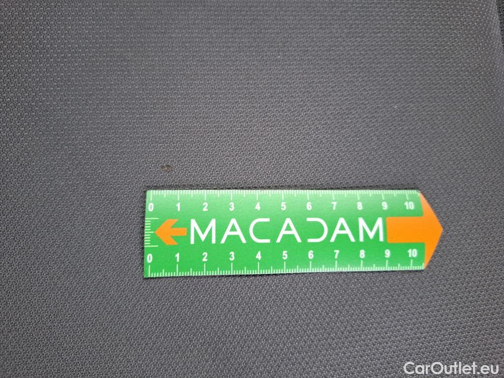  Toyota  Proace TOYOTA  4p Combi 1.5 D LONG 120 D-4D DYNAMIC #12