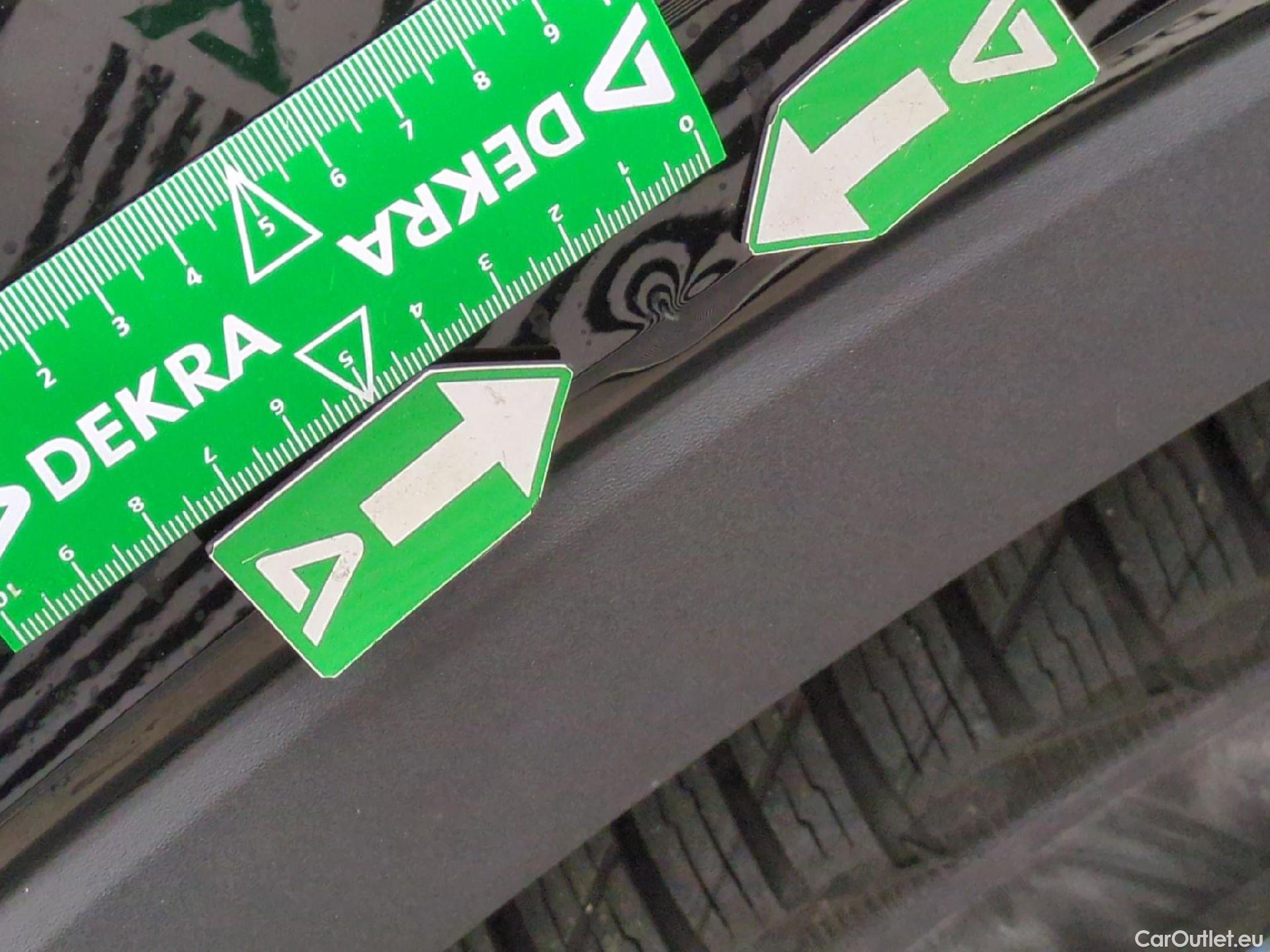  Volvo  XC 40 VOLVO XC40 / 2022 / 5P / SUV Recharge T4 211 DCT7 Start #19