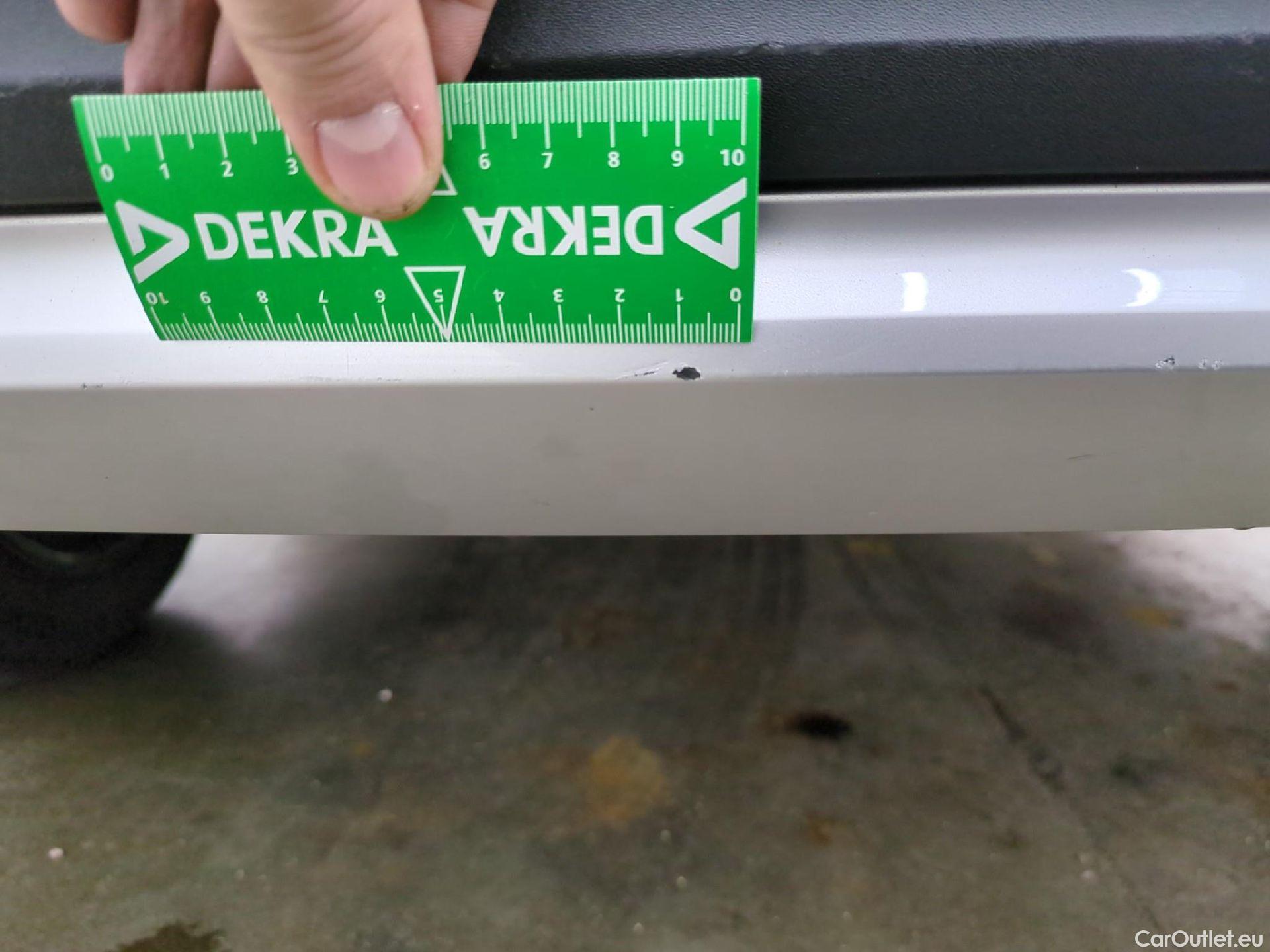  Volvo  XC 40 VOLVO XC40 / 2022 / 5P / SUV Recharge T4 211 DCT7 Start #38