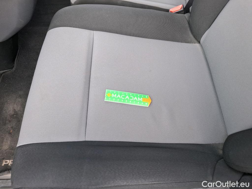  Toyota  Proace TOYOTA  4p Combi 1.5 D LONG 120 D-4D DYNAMIC #14