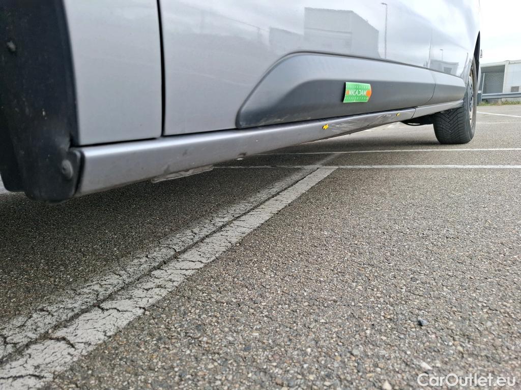  Toyota  Proace TOYOTA  4p Combi 1.5 D LONG 120 D-4D DYNAMIC #2