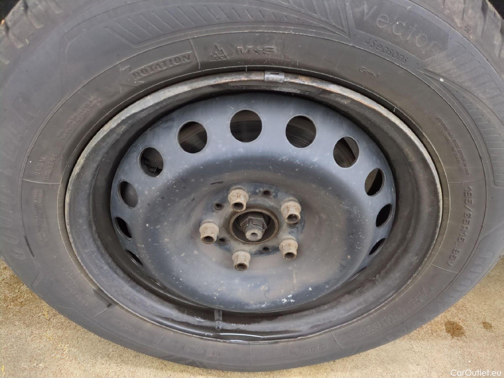  Renault  Kangoo  Express Maxi Grand Confort 1.5 dCi 115CV BVM6 E6dT #23