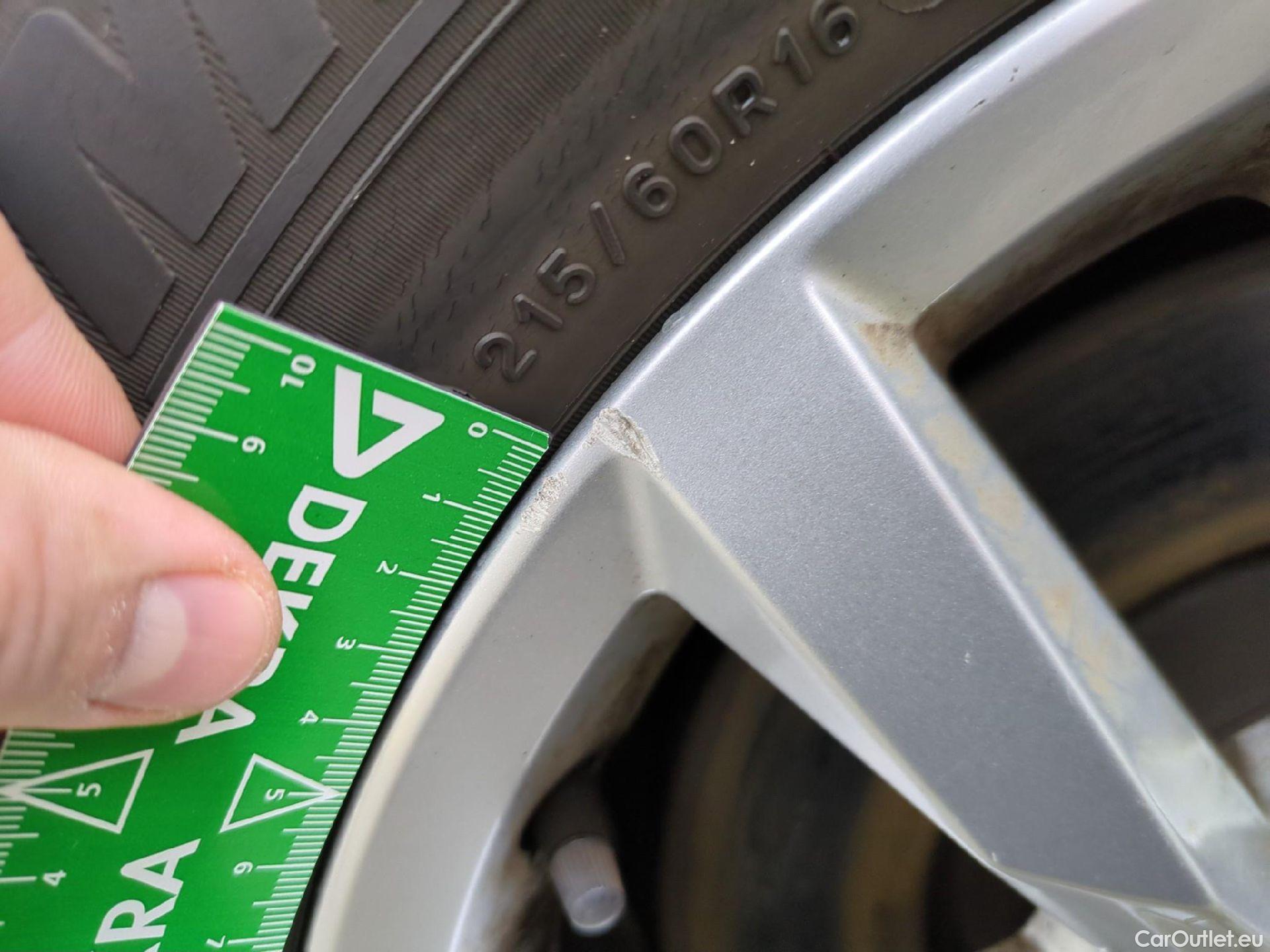  Volkswagen  Passat  Break Comfortline BMT/Start-Stopp 2.0 TDI 150CV BVM6 E6 #4