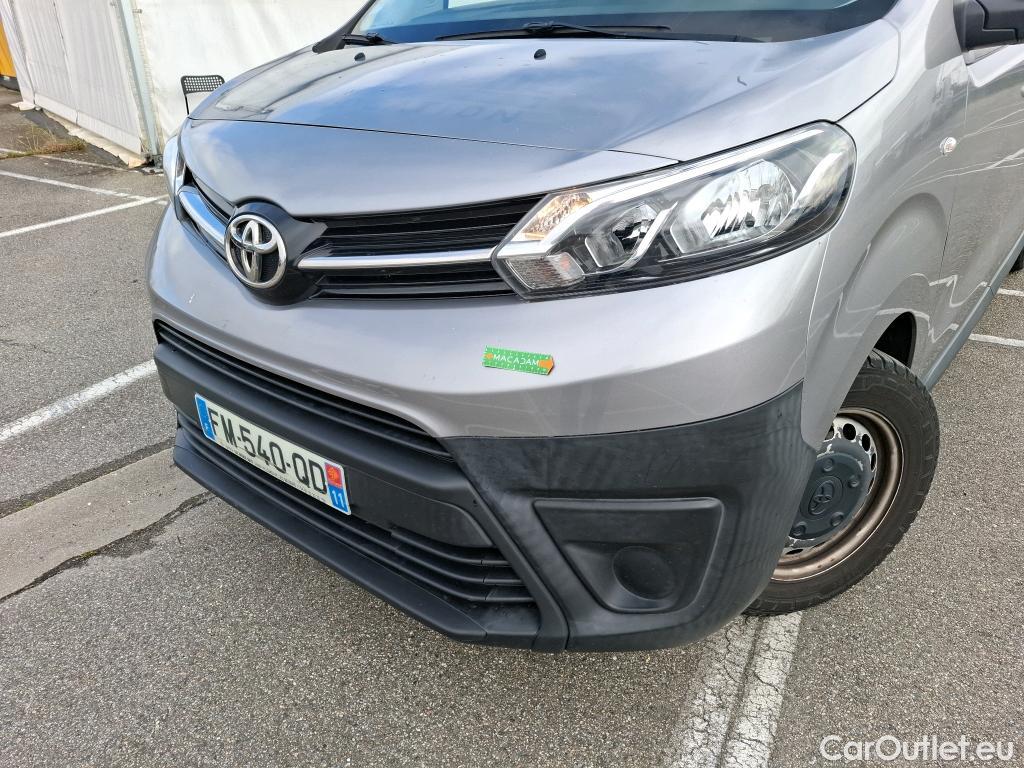  Toyota  Proace TOYOTA  4p Combi 1.5 D LONG 120 D-4D DYNAMIC #29