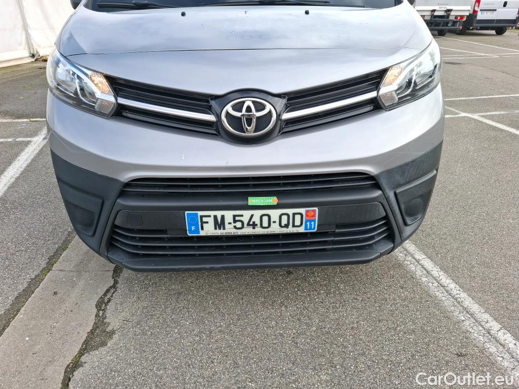  Toyota  Proace TOYOTA  4p Combi 1.5 D LONG 120 D-4D DYNAMIC #20