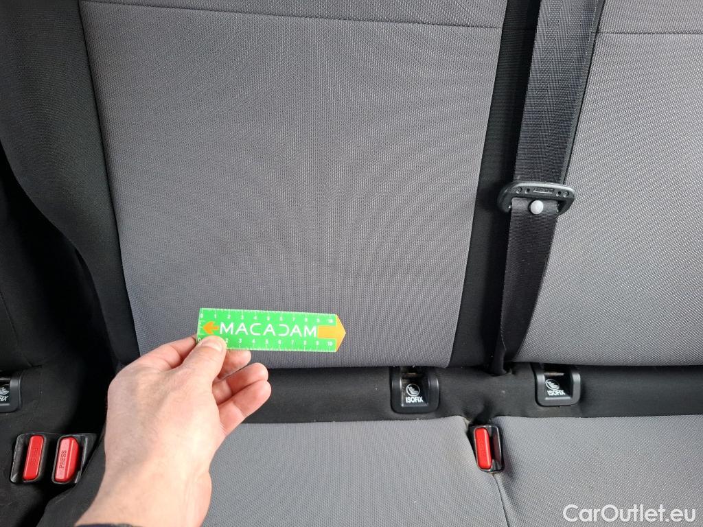  Toyota  Proace TOYOTA  4p Combi 1.5 D LONG 120 D-4D DYNAMIC #17