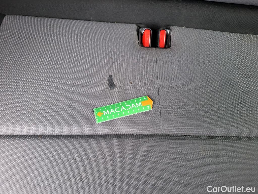  Toyota  Proace TOYOTA  4p Combi 1.5 D LONG 120 D-4D DYNAMIC #18