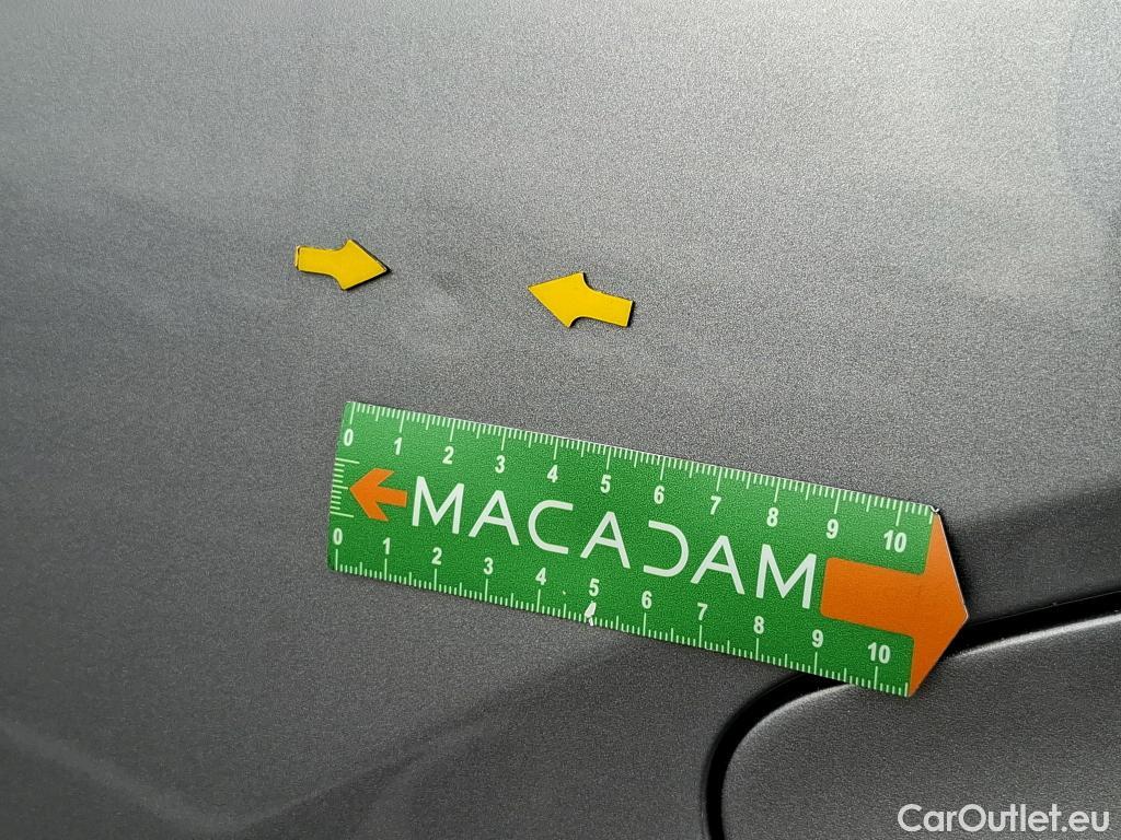  Toyota  Proace TOYOTA  4p Combi 1.5 D LONG 120 D-4D DYNAMIC #23