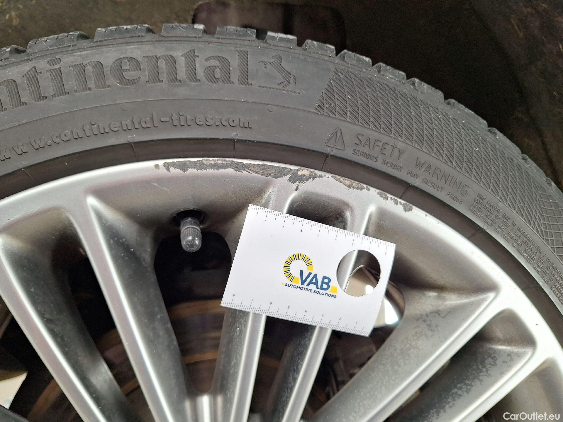  Ford  Mondeo Ford,  5d '14, Ford  2.0TDCi 110kW Vignale 4d #59