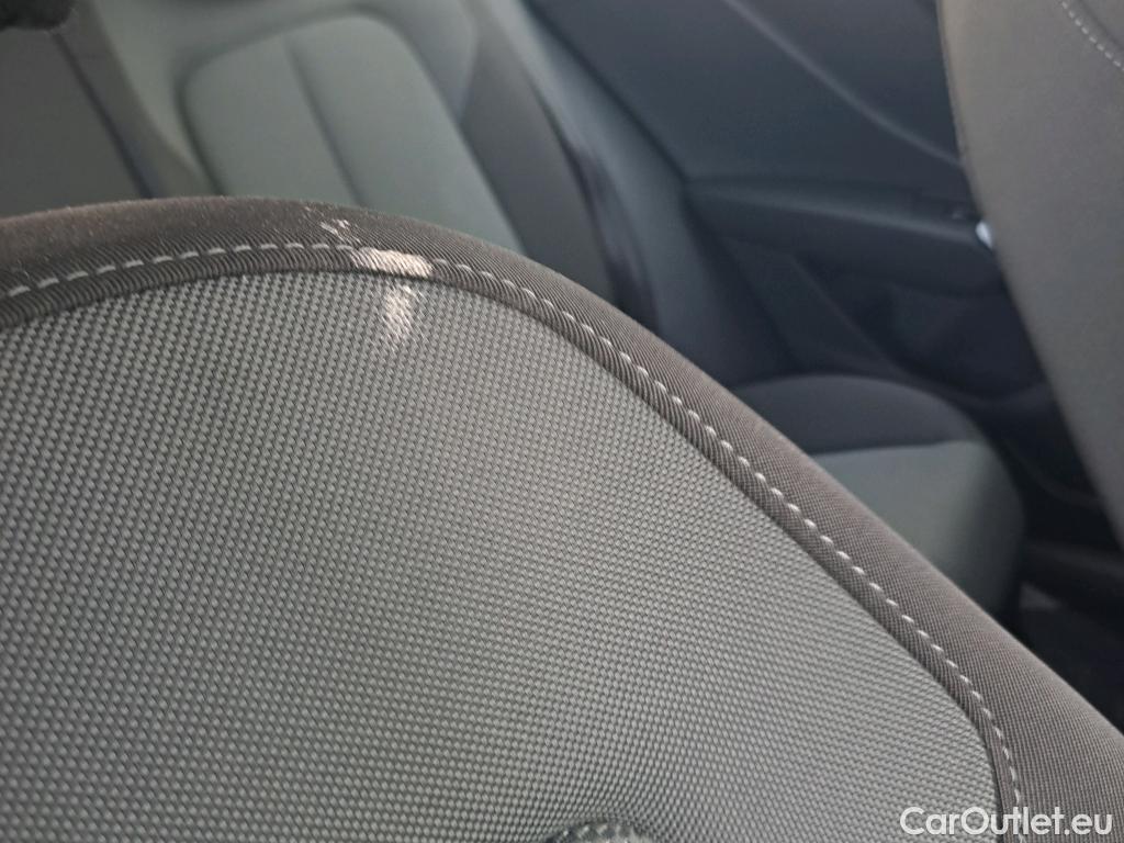  Audi  Q2 AUDI  / 2016 / 5P / todoterreno Design 30 TFSI 85kW (116CV) #9