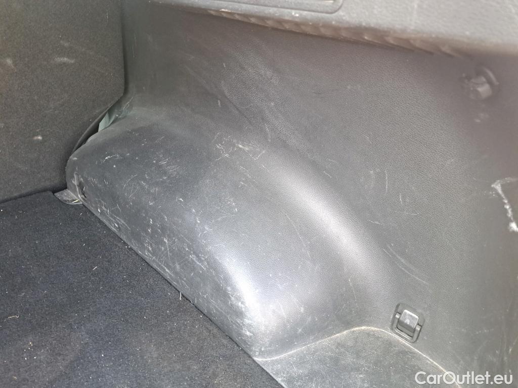  KIA  Sportage KIA  / 2022 / 5P / todoterreno 1.6 T-GDi HEV 171kW (230CV) Drive 4X2 #23