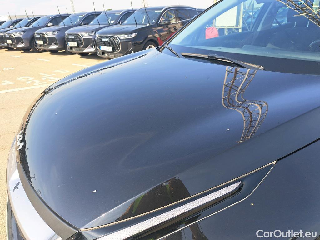  KIA  Sportage KIA  / 2022 / 5P / todoterreno 1.6 T-GDi HEV 171kW (230CV) Drive 4X2 #30