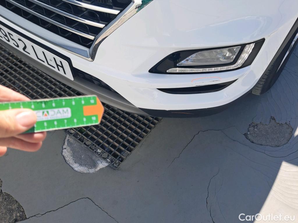  Hyundai  Tucson HYUNDAI  / 2018 / 5P / todoterreno 1.6 CRDI 85kW (116CV) 48V SLE 4X2(SP)(SL) #24