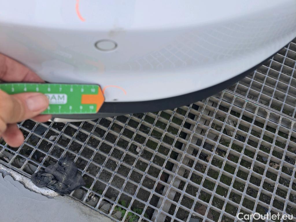  Hyundai  Tucson HYUNDAI  / 2018 / 5P / todoterreno 1.6 CRDI 85kW (116CV) 48V SLE 4X2(SP)(SL) #17