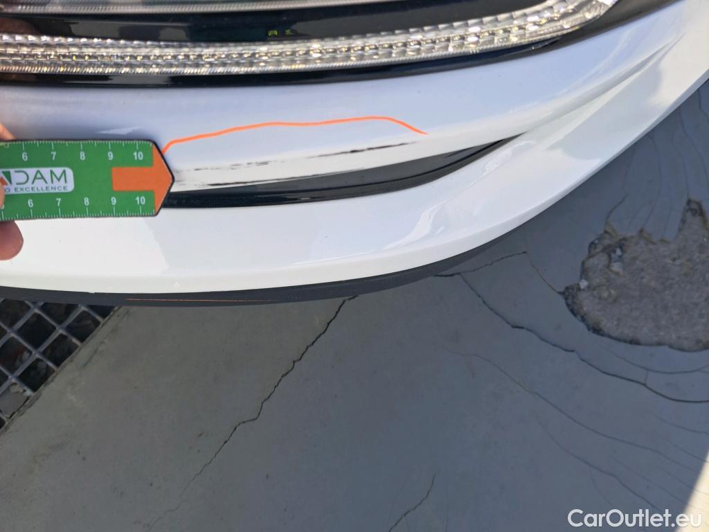  Hyundai  Tucson HYUNDAI  / 2018 / 5P / todoterreno 1.6 CRDI 85kW (116CV) 48V SLE 4X2(SP)(SL) #14