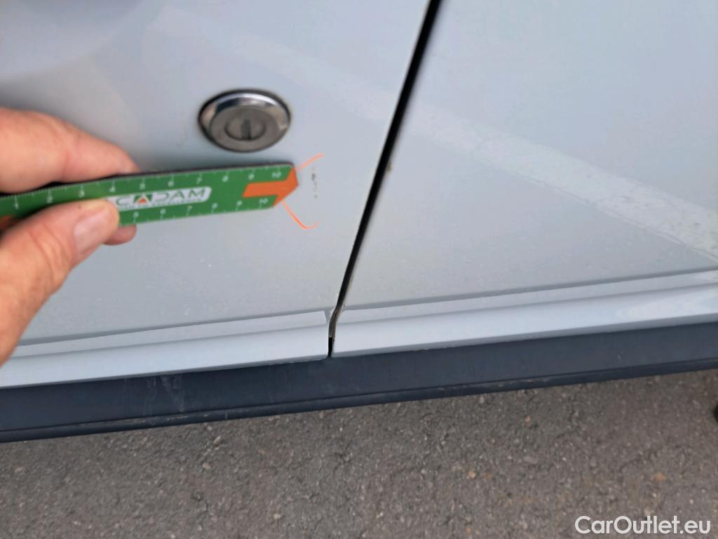  Dacia  Duster DACIA  / 2018 / 5P / todoterreno Essential TCE 74kW(100CV) ECO-G 4X2 #57